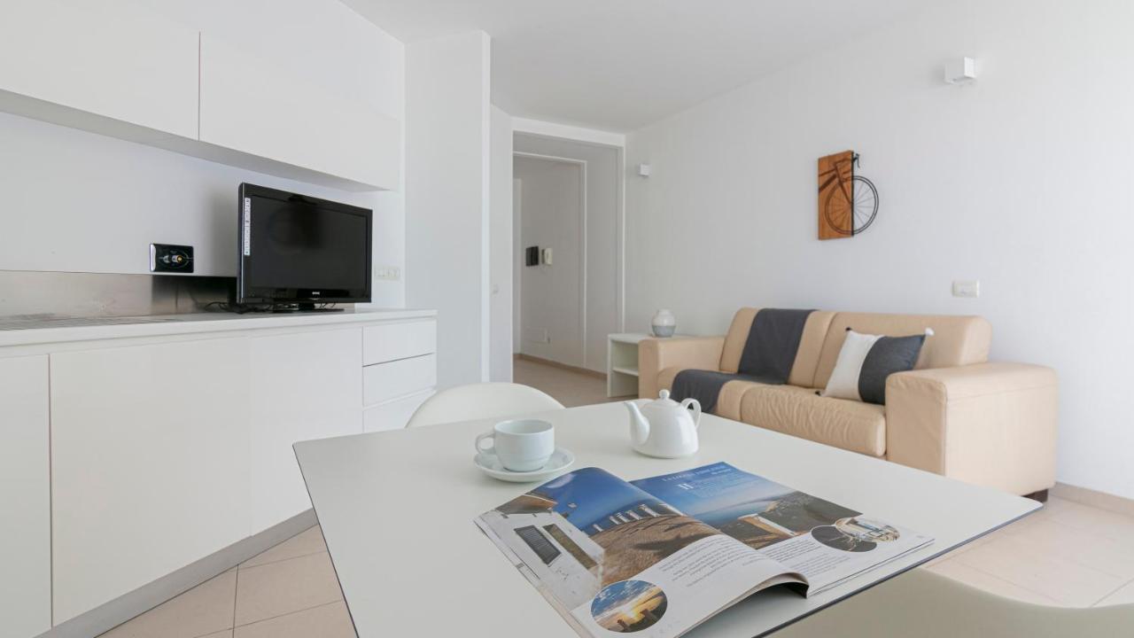 Residenza Excelsior - Bilocali Piano Terra Apartment Marina Di Montenero Bagian luar foto
